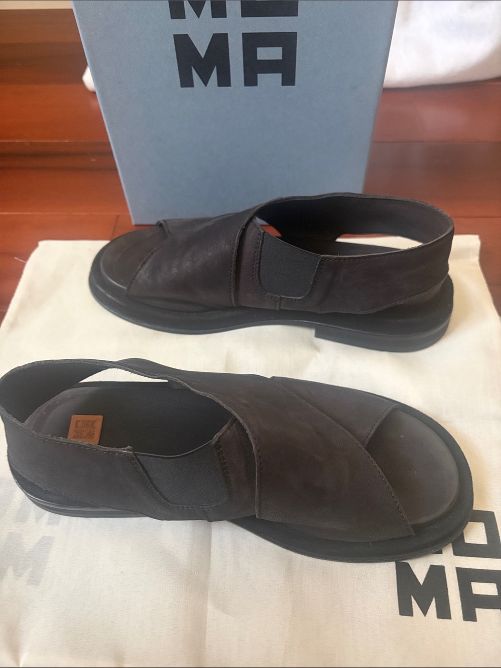 MOMA Black Criss-Cross Leather Sandals - Picture 3 of 8
